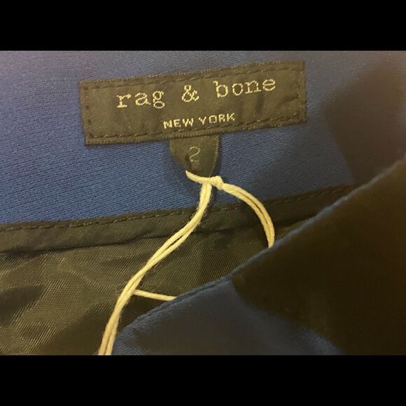 RAG & BONE
LACROSSE Royal Blue crepe with leather trimming short - Picture 6 of 11